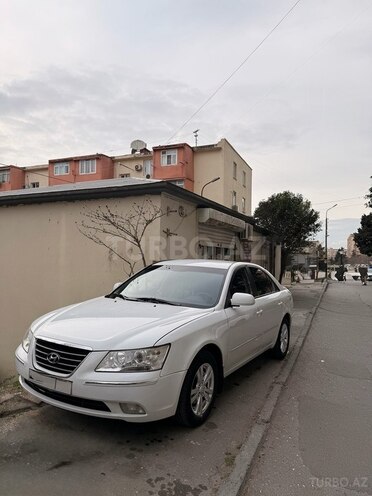 Hyundai Sonata-1