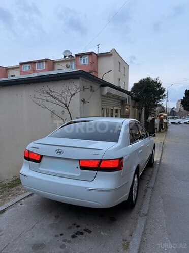 Hyundai Sonata-9