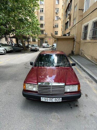 Mercedes 190-1