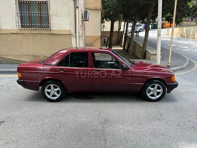 Mercedes 190-6