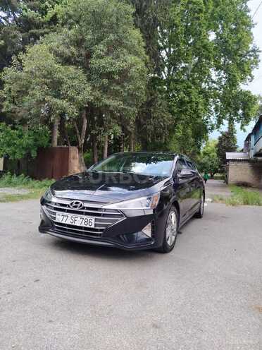 Hyundai Elantra-2
