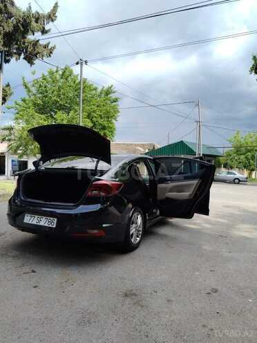 Hyundai Elantra-3