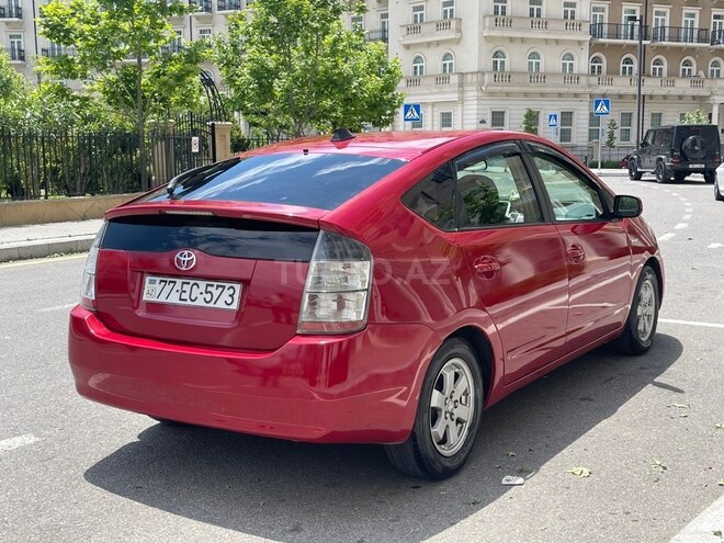 Toyota Prius-8