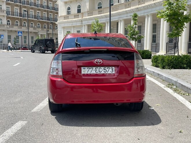 Toyota Prius-2
