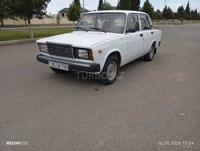 LADA (VAZ) 2107-2