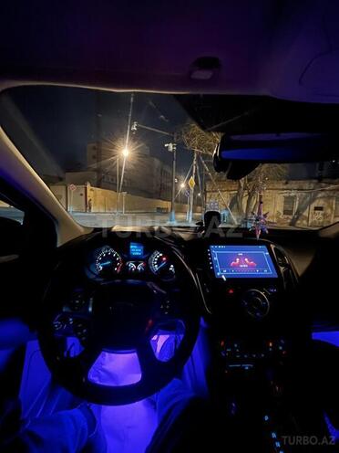 Ford Focus-7