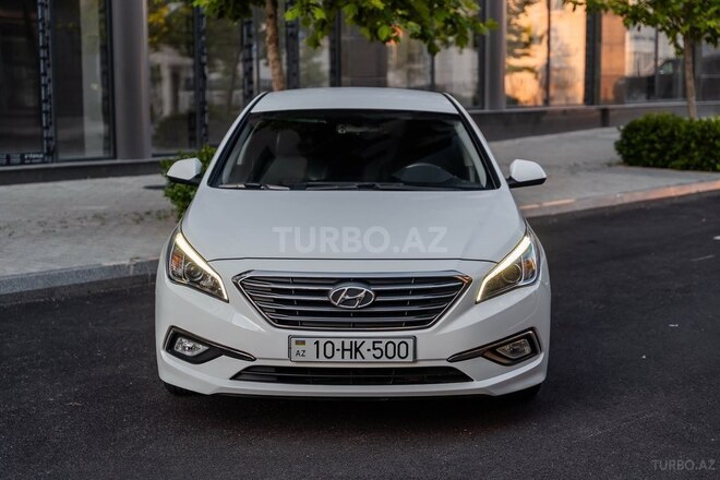 Hyundai Sonata-1