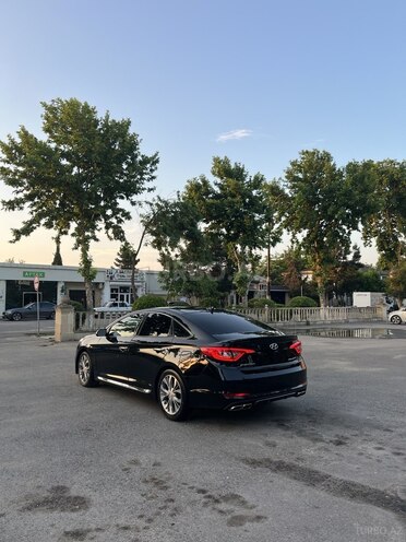Hyundai Sonata-5
