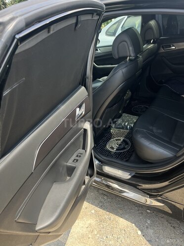 Hyundai Sonata-19