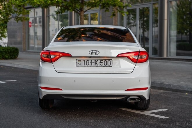 Hyundai Sonata-8