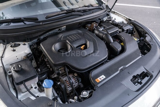 Hyundai Sonata-18