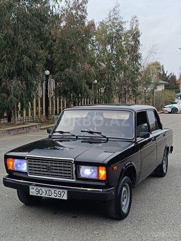 LADA (VAZ) 2107-1