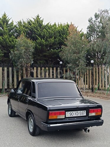 LADA (VAZ) 2107-5