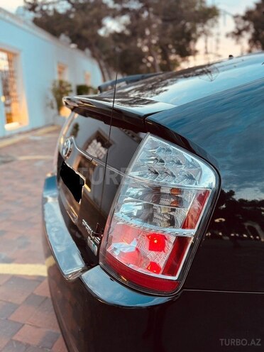 Toyota Prius-10