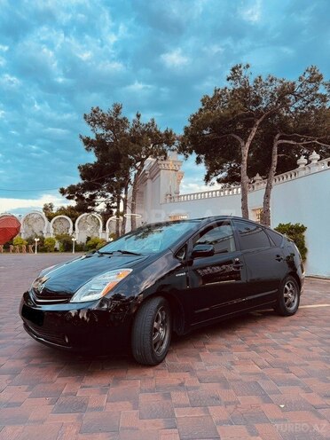 Toyota Prius-8