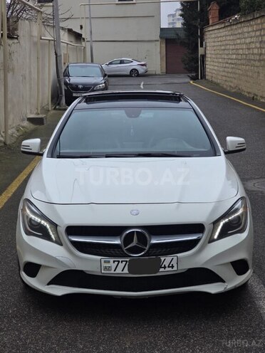 Mercedes CLA 250-1