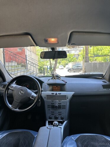 Opel Astra-10