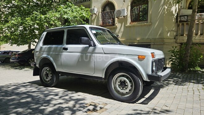 LADA (VAZ) Niva-3