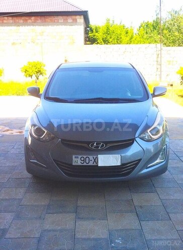Hyundai Elantra-1
