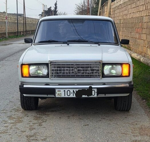 LADA (VAZ) 2107-1