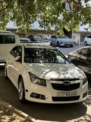 Chevrolet Cruze-1