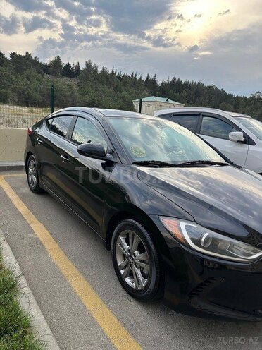 Hyundai Elantra-2