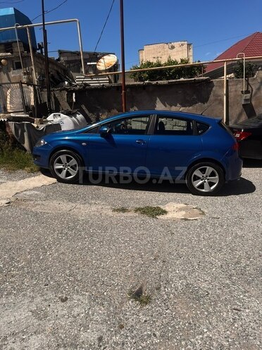 SEAT Leon-2