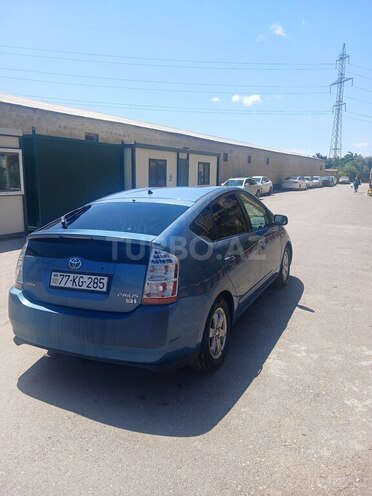 Toyota Prius-5