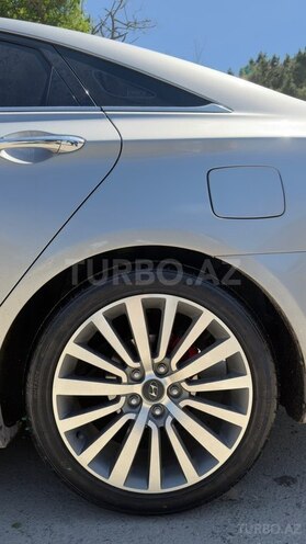 Hyundai Sonata-9