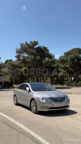 Hyundai Sonata-3