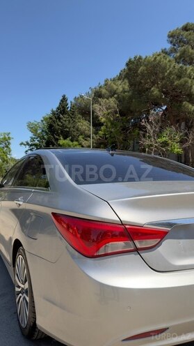 Hyundai Sonata-10