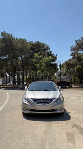 Hyundai Sonata-2