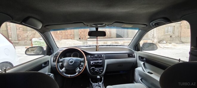 Chevrolet Lacetti-7