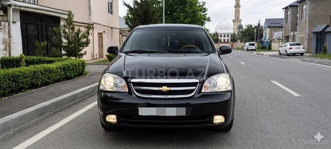 Chevrolet Lacetti-1