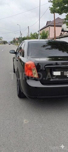 Chevrolet Lacetti-4