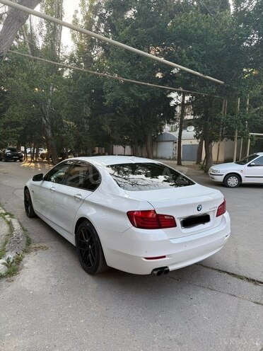 BMW 528-8
