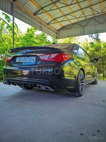 Hyundai Sonata-2