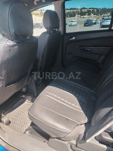 Opel Zafira-6