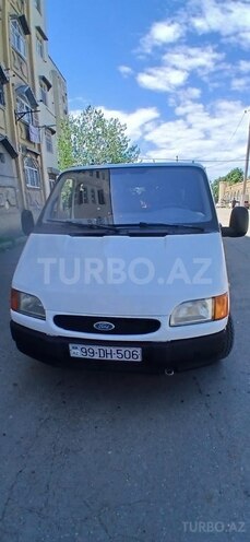 Ford Transit-1