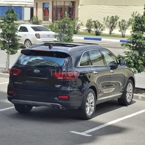 Kia Sorento-3