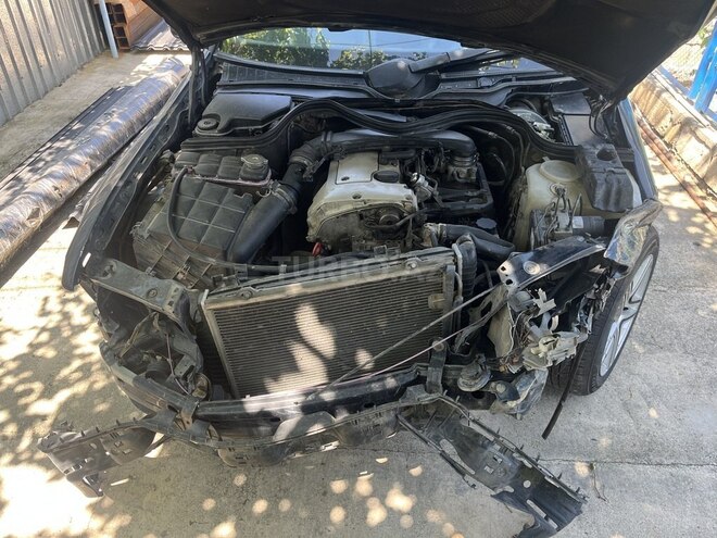 Mercedes C 200-8