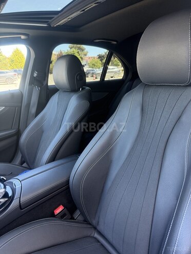 Mercedes E 300-2
