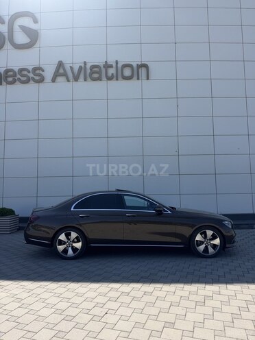 Mercedes E 300-4