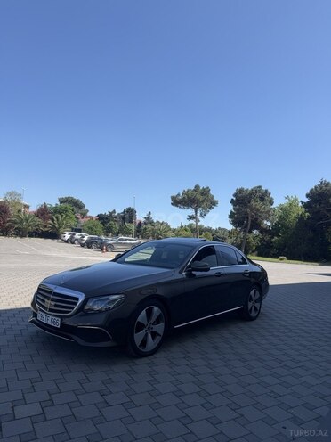 Mercedes E 300-6