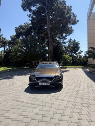 Mercedes E 300-15