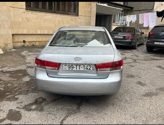 Hyundai Sonata-4