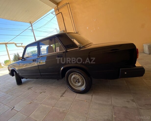 LADA (VAZ) 2107-5