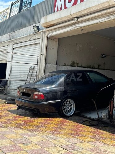 BMW 530-7