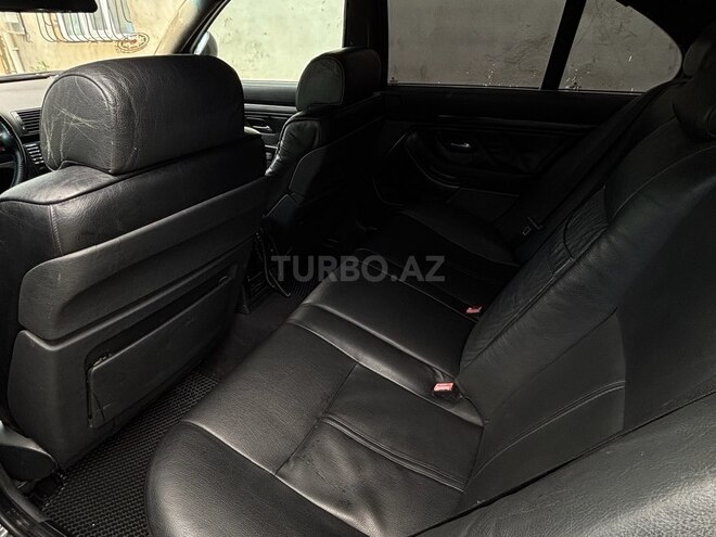 BMW 530-10