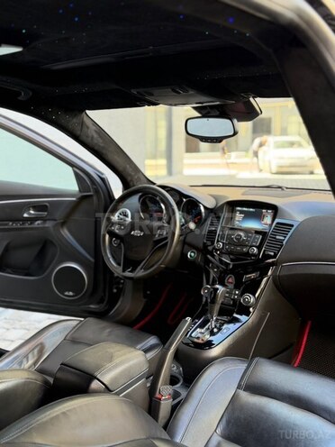 Chevrolet Cruze-15